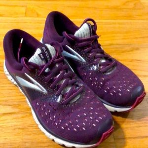Women’s Brooks Glycerin size 8